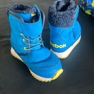 Snow Boots